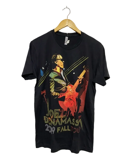 NEXT LEVEL |M| BUST 19| B11|  FALL TOUR GRAPHIC T-SHIRT