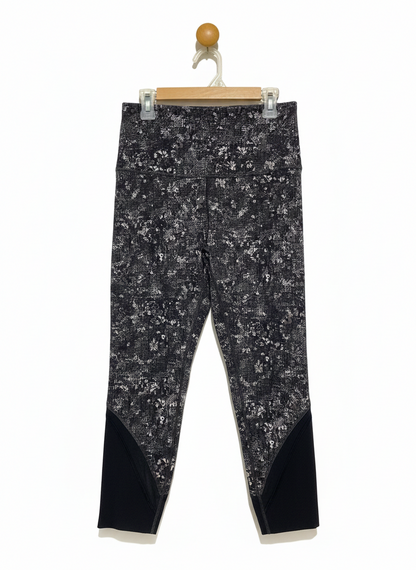 LULULEMON |S| WAIST 24|  Women Wunder Under Crop HR 23 Scallop EQZM Black Print