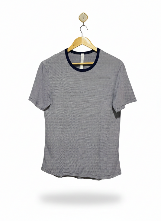 LULULEMON |M| BUST 20| Classic fit, crew neck with contrasting ribbing, short sleeves