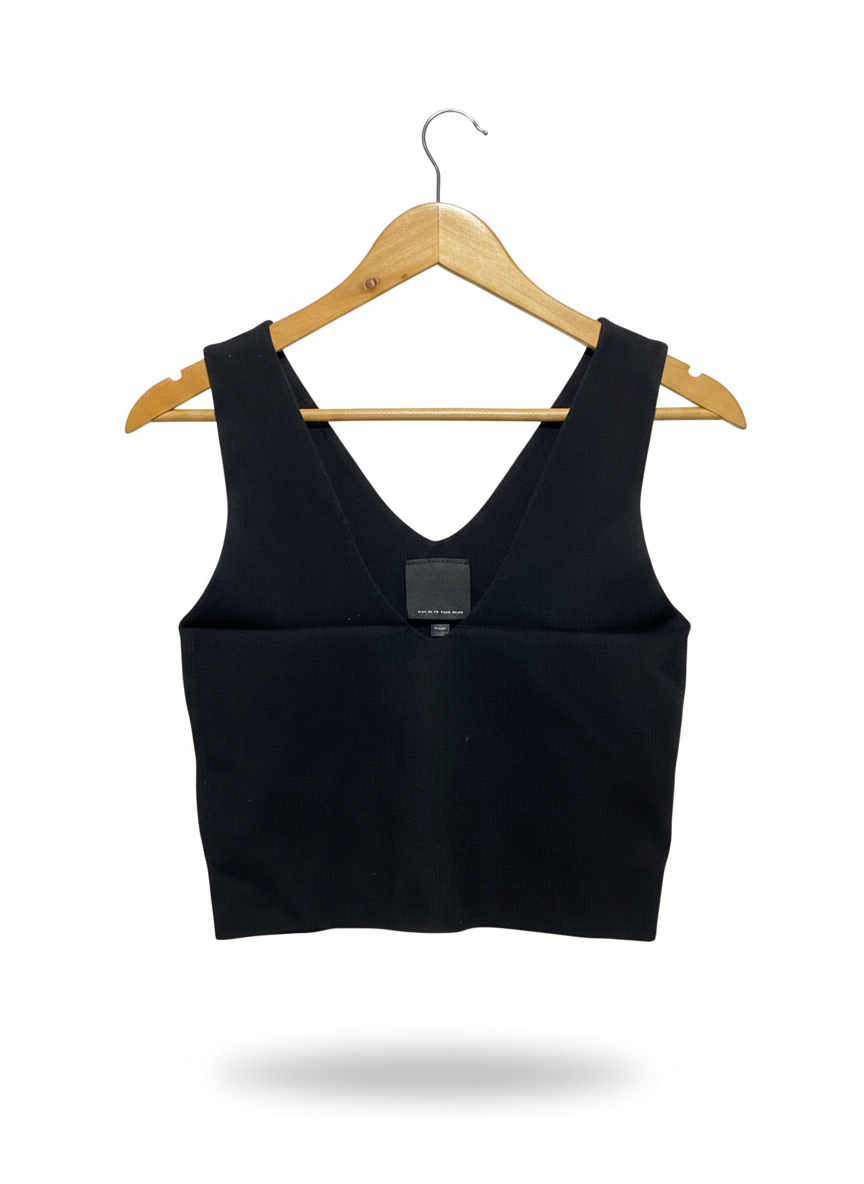 ALICE IN THE EVE |L| BUST 14| Live The Process V-Neck Crop Top