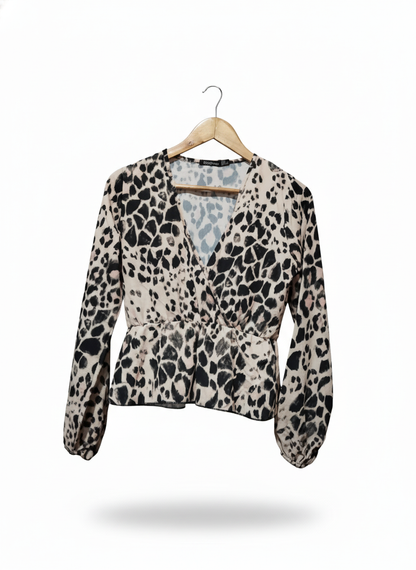 BOOHOO  Pleated Leopard Print V-neck Faux Wrap Crop Top Long Sleeve Blouse