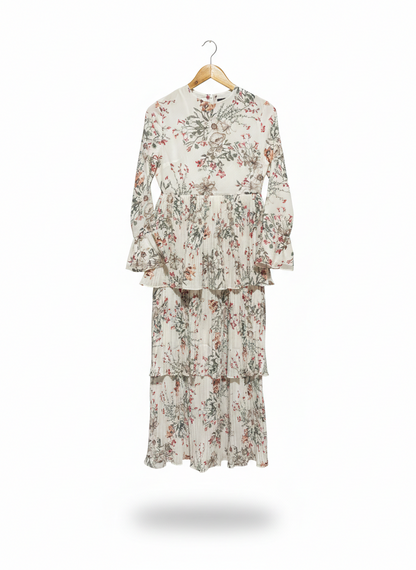 HIJAB HOUSE |M| BUST 16|C4|ELEGANT AND WHIMSICAL LONG-SLEEVE MAXI DRESS WITH DELICATE FLORAL PRINT AND TIERED PLEATED HEM