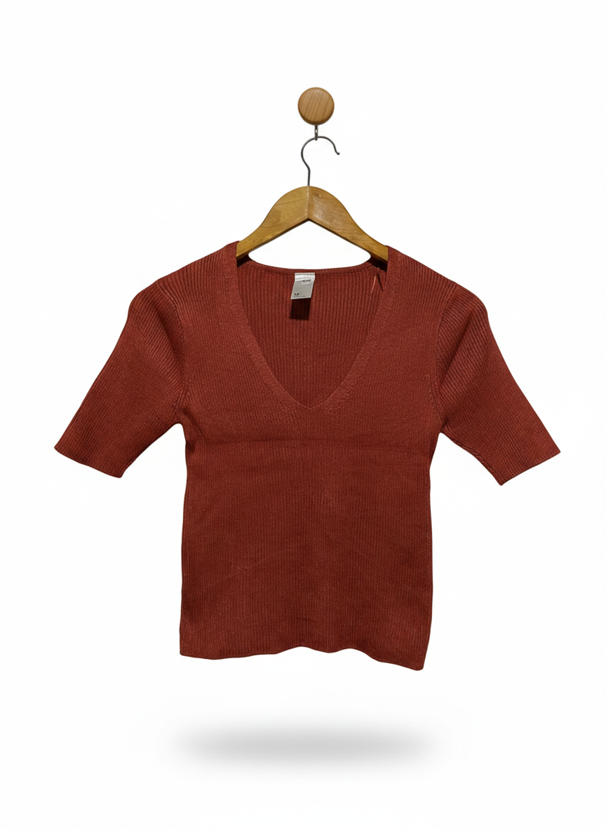 ANKO |M| BUST 12| Fitted Top With a V-Neck and Short