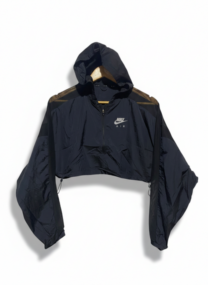 NIKE |BUST FREE | WOMEN’S CROPPED WINDBREAKER - SLEEK BLACK ATHLETIC HALF-ZIP HOODIE