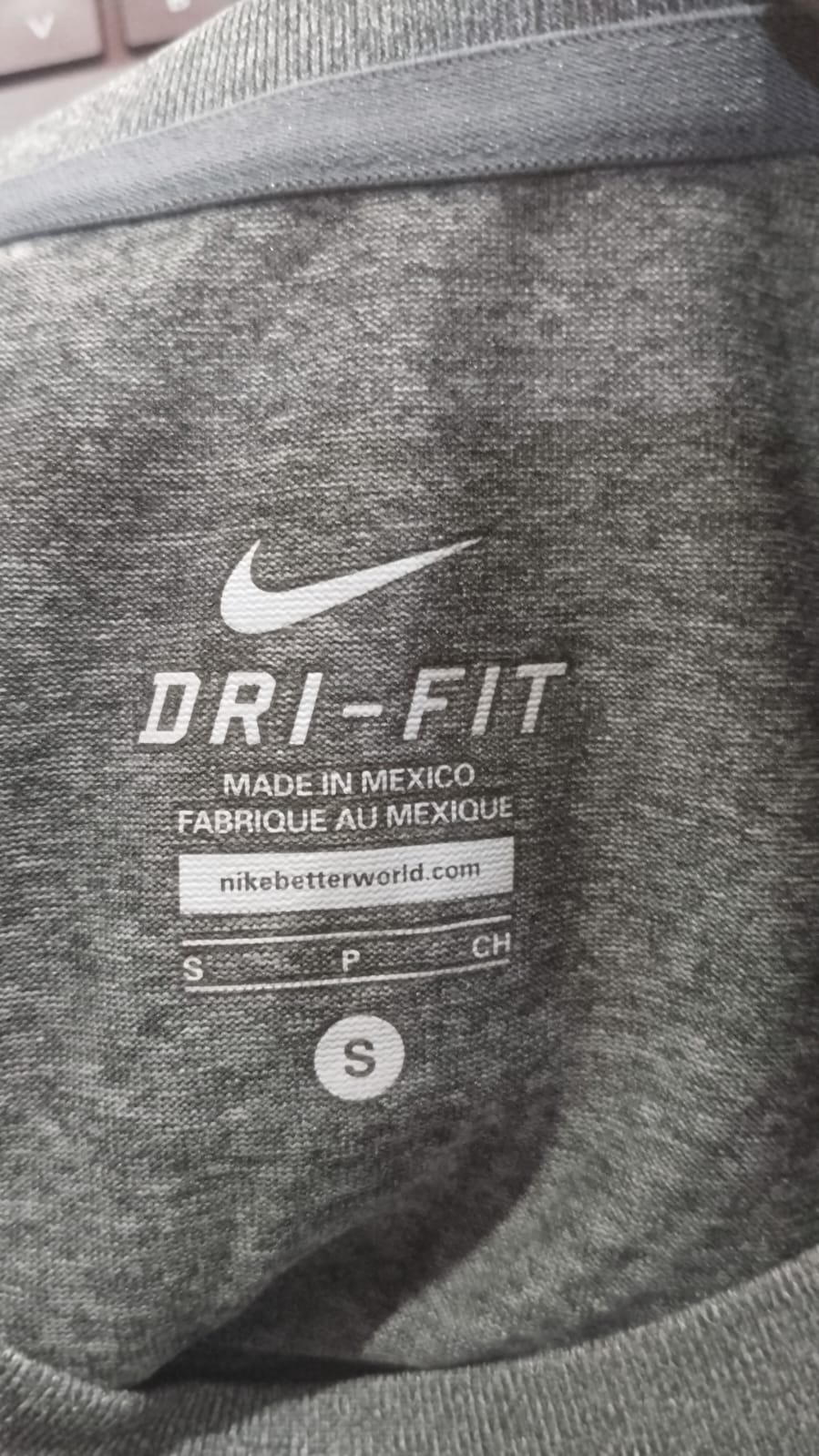 DRI-FIT Badge Long Sleeves T-Shirt W-17 / L-26