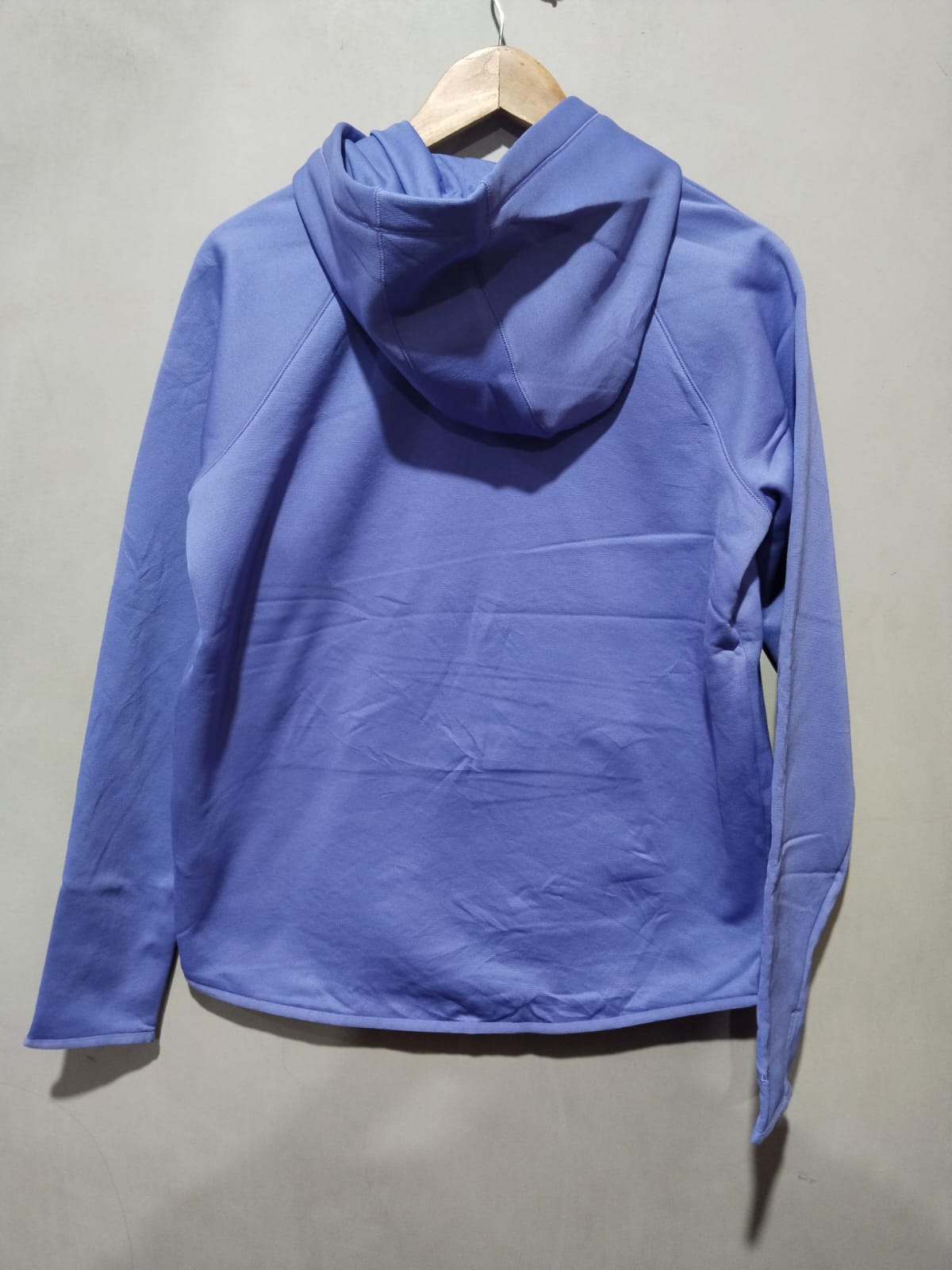 NWT Under Armour Women’s Storm UA Logo Twist Hoodie Violet W-21 / L-26