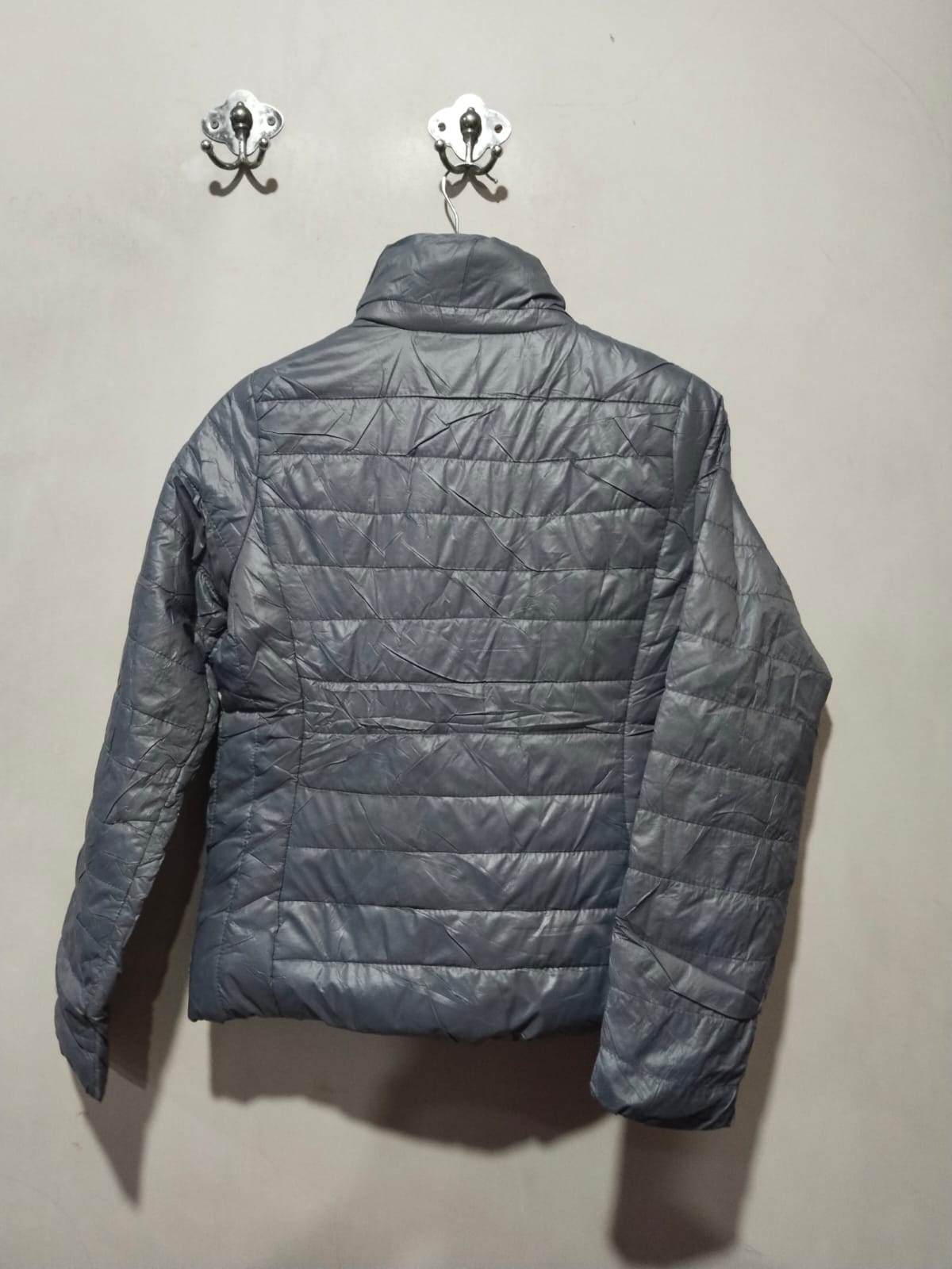 Women’s Active USA Lightweight Puffer Zip Front Black Jacket W-19 / L-22