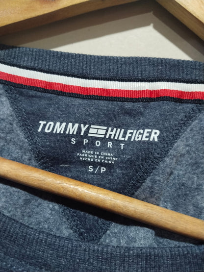 Tommy Hilfiger Sweatshirt W-20 / L-22.5