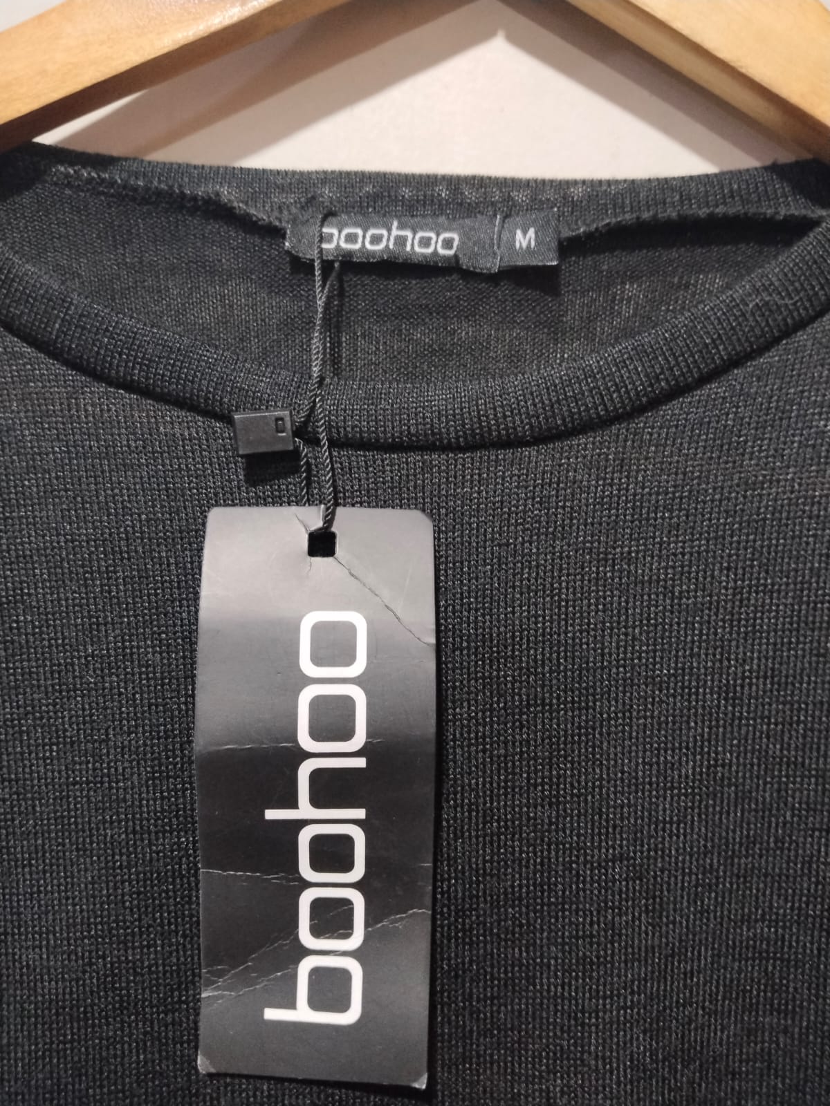 Boohoo Crew Neck Sweatshirt W-19 / L-22