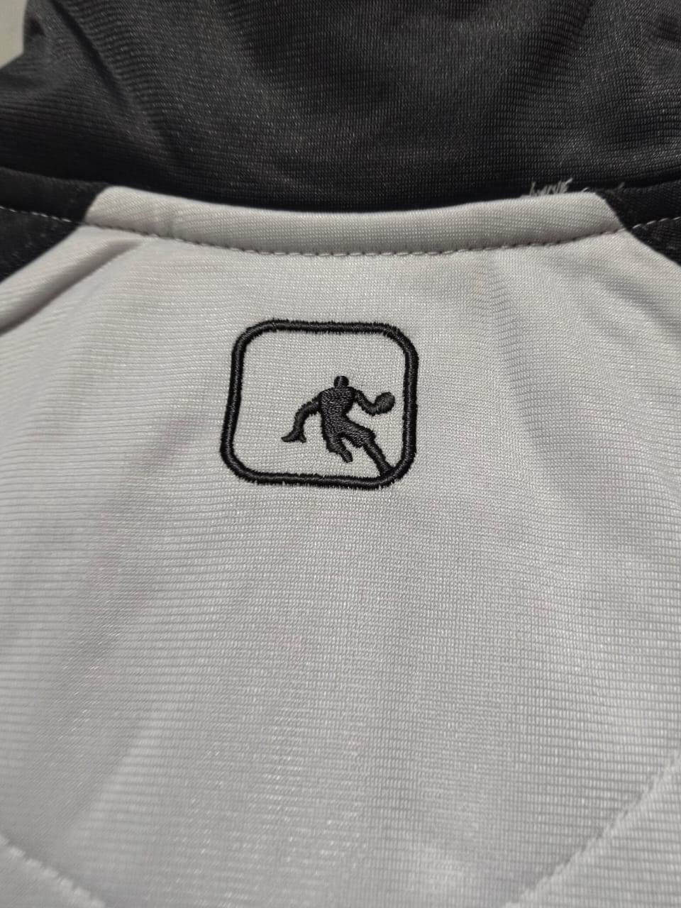 AND1 Jacket Full Zip Gray Athletic Basketball Long Sleeve W-21 /L-27