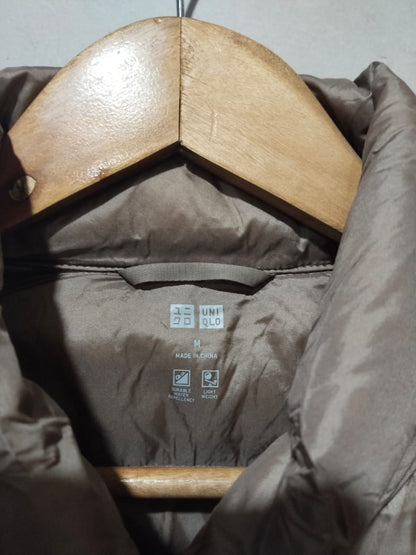 Uniqlo Women’s Ultra-light Down Vest JACKET W-18 / L-24