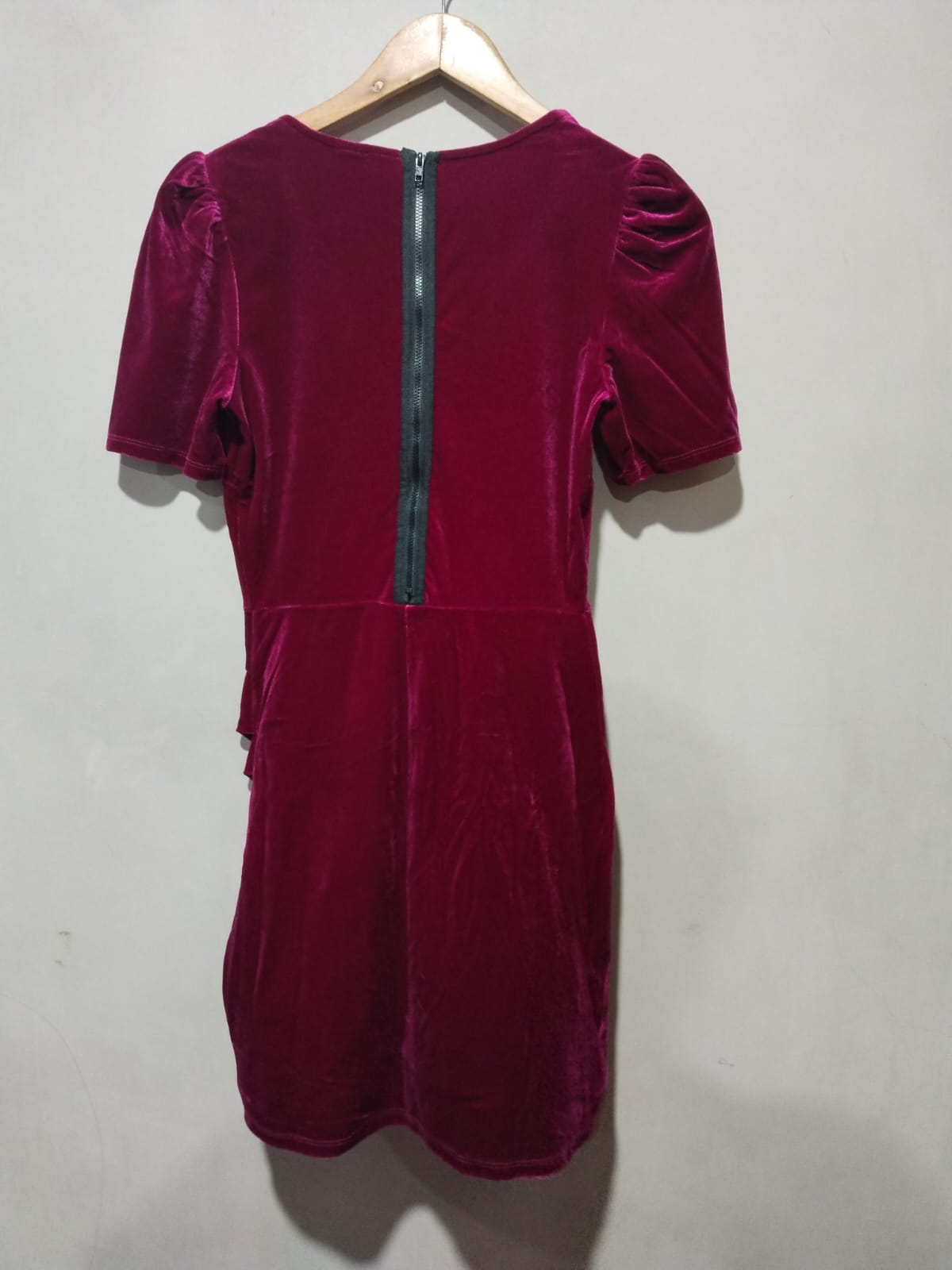 Wild Fable Velvet Mini Party Dress Women's Small Magenta Pink Back Zip V Neck W-15 / L-32