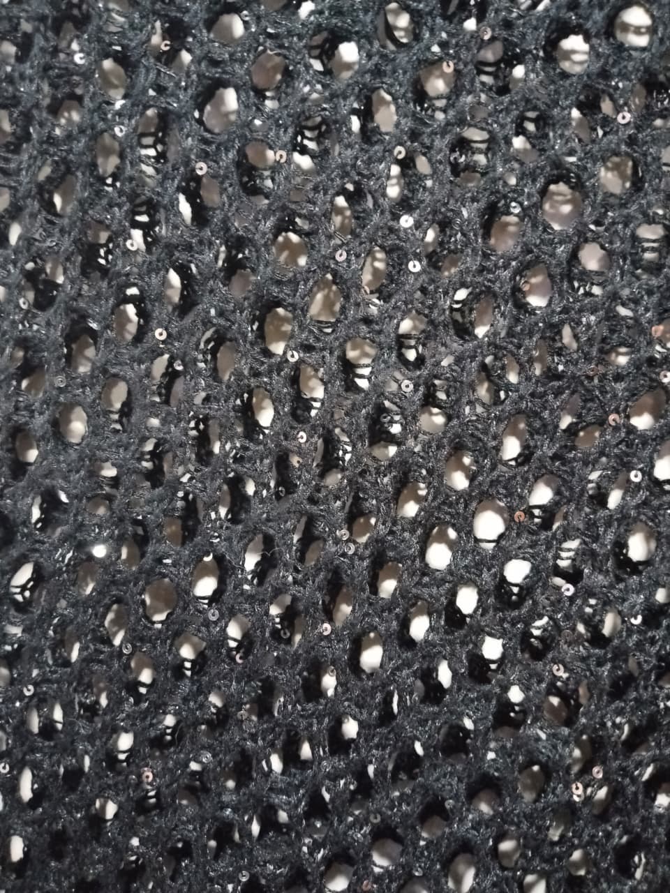 ZARA. Black Die-Cut Ts Sweater