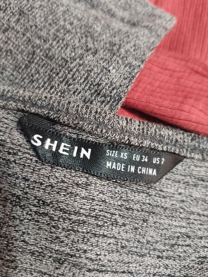 SHEIN Privé Tie Front Ruched Bust Crop Top