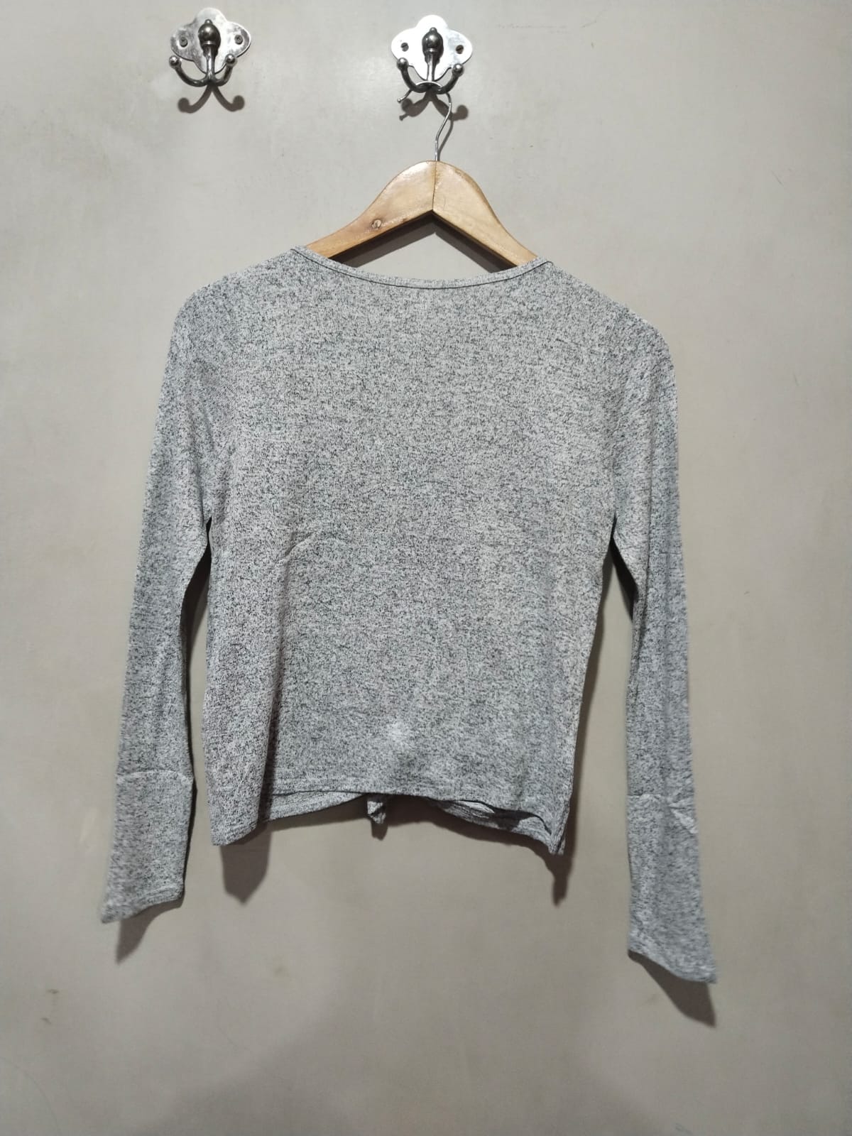 ABERCROMBIE Gray LONG SLEEVE TOP