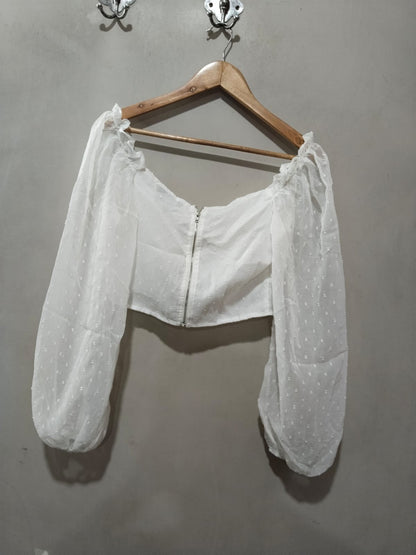 PrettyLittleThing Petite White Dobby Mesh Chiffon Sweetheart Blouse