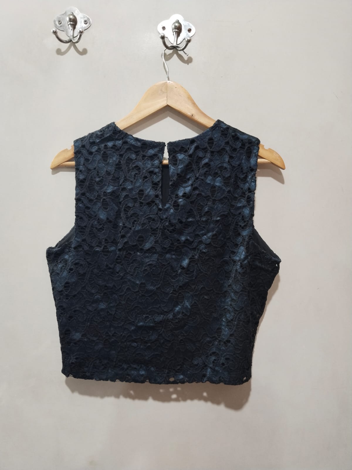 Womens Black Floral Lace Sleeveless Blouse