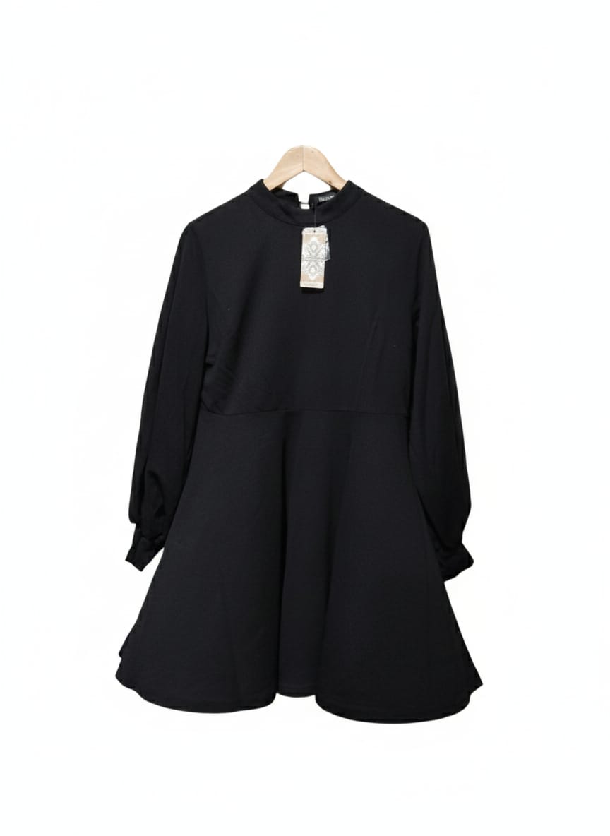 BOOHOO Black Long-Sleeved Dress With A Flared Skirt