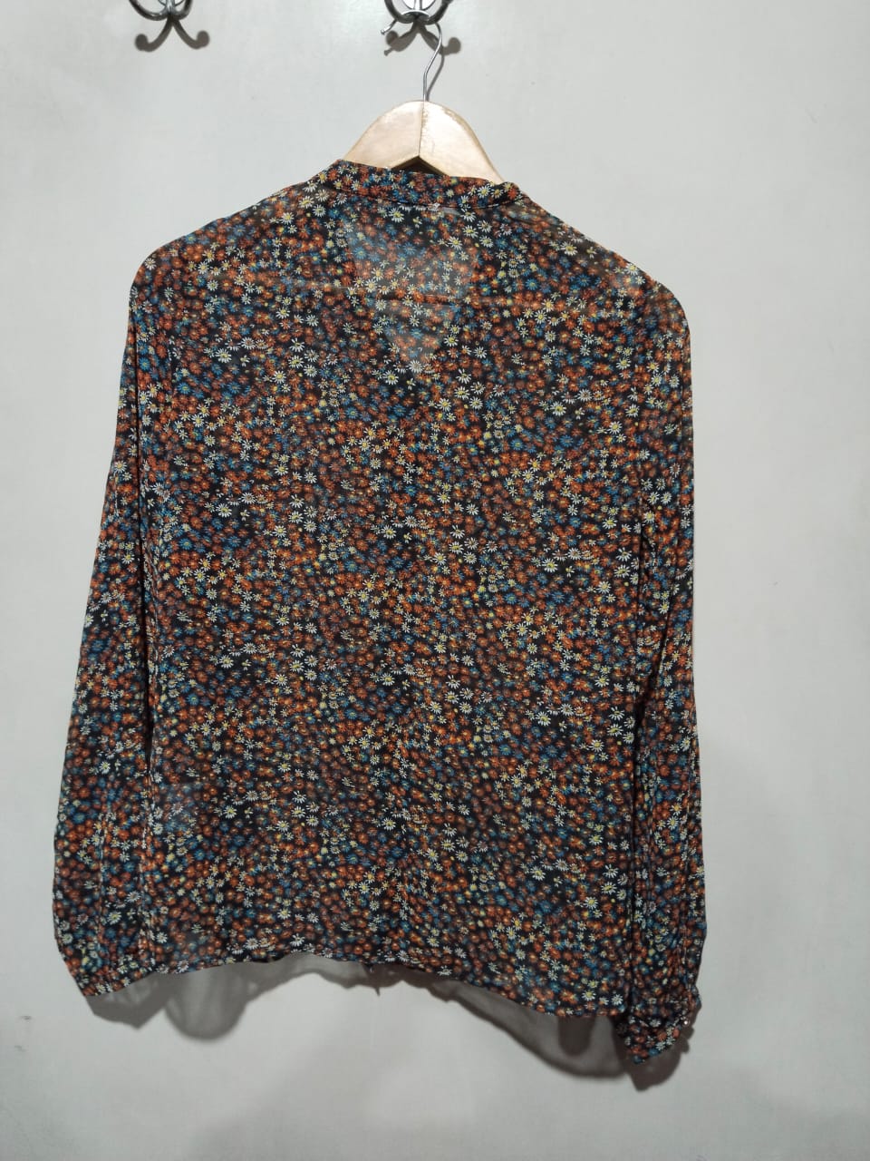 BRAVE SOUL Multi-Colored Floral Printed Button-Down Bow Tie-Neck Top