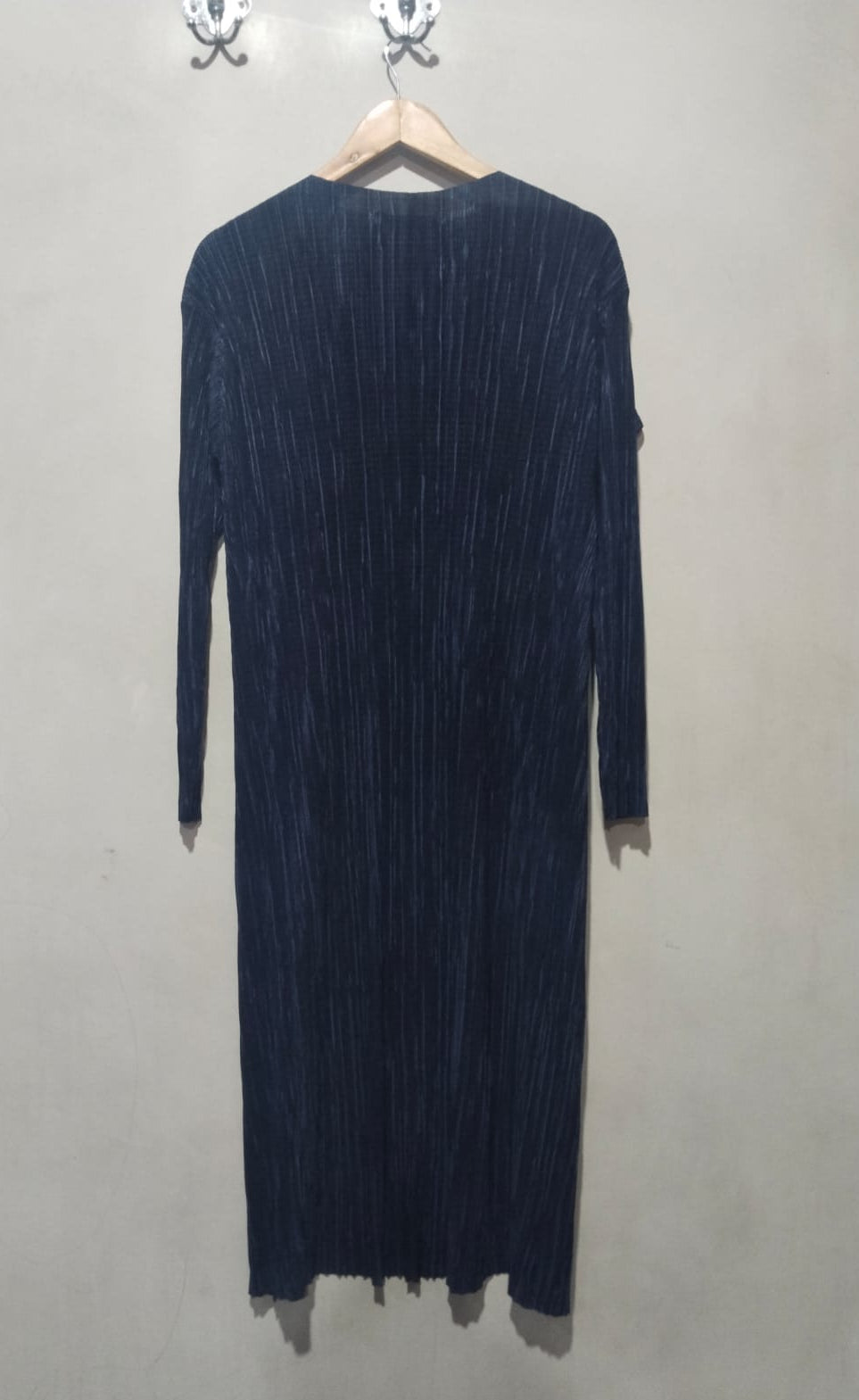 HER WOW  Shirley Cover Gorgeous Solid Black