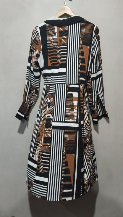 Next Black & White Geometric Print Tie-Waist Midi Shirtdress