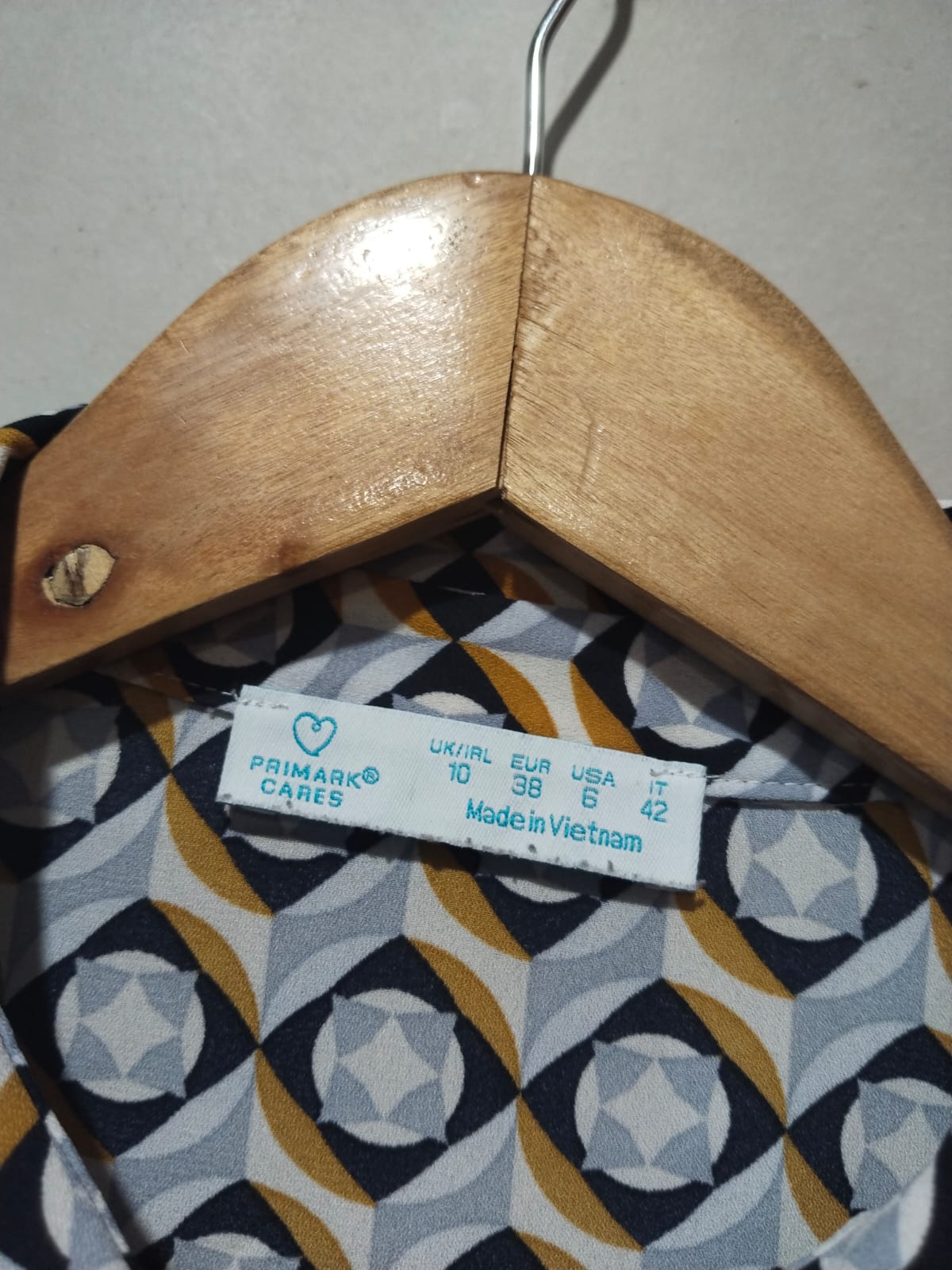 Primark Women's Retro Circle Print Long Sleeve Shirt