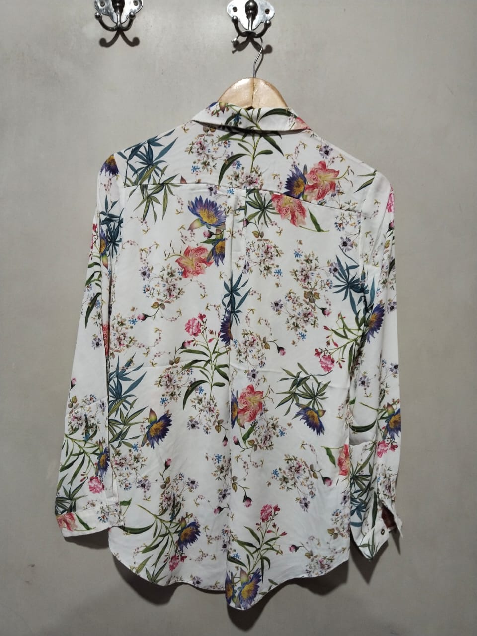 George White Floral Print Long Sleeve Button-Up Blouse