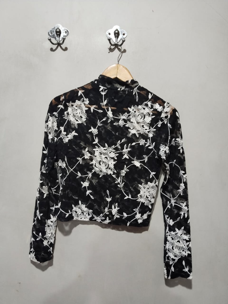 New Look Black & White Floral Sheer Mesh Crop Top