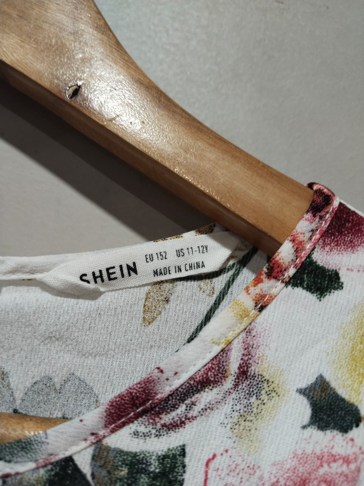 SHEIN LUNE White Floral Print Women's Dress With Ruffle Sleeves