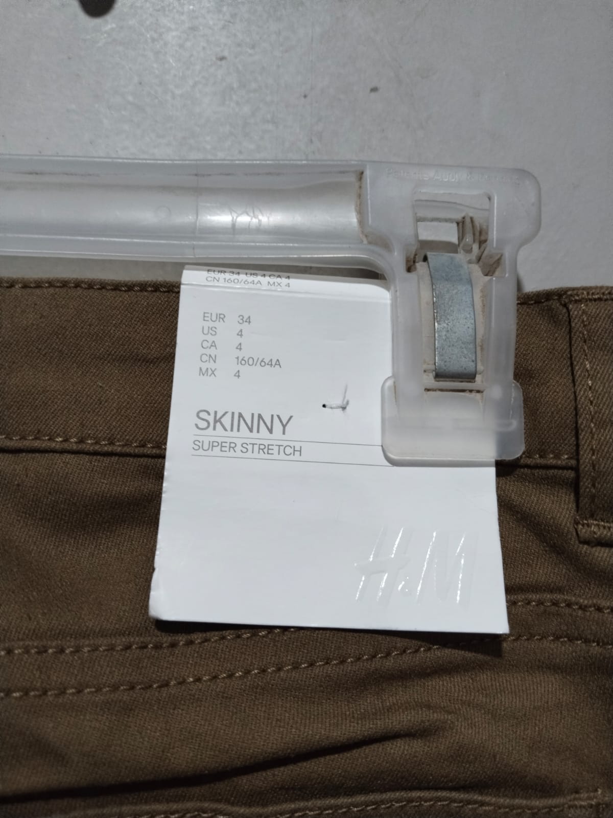 H&M Men's Slim Fit Cotton Twill Trousers in Dark Khaki