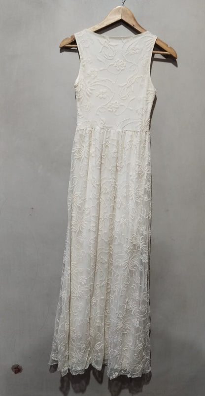 ZARA Basic White Long Flower Embroidered Dress