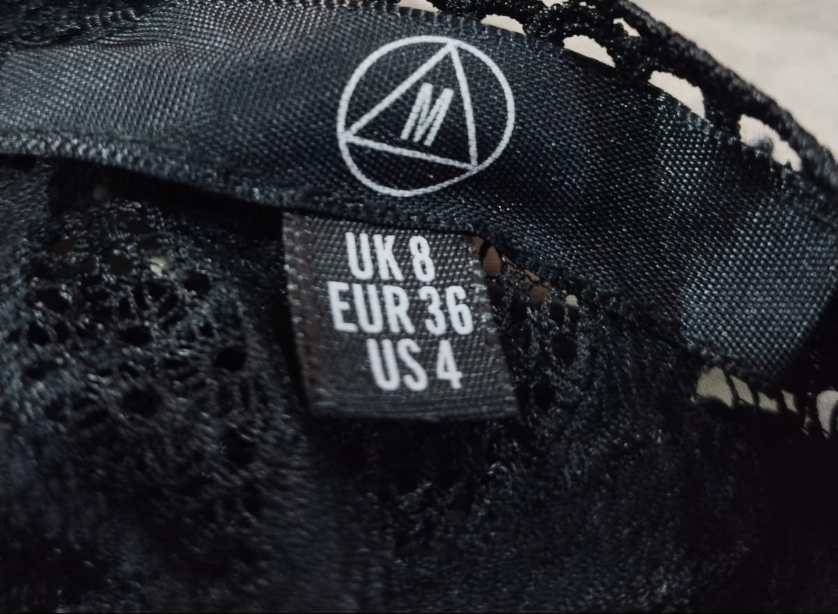 Missguided Black Lace Cut Out Long Sleeve Crop Top