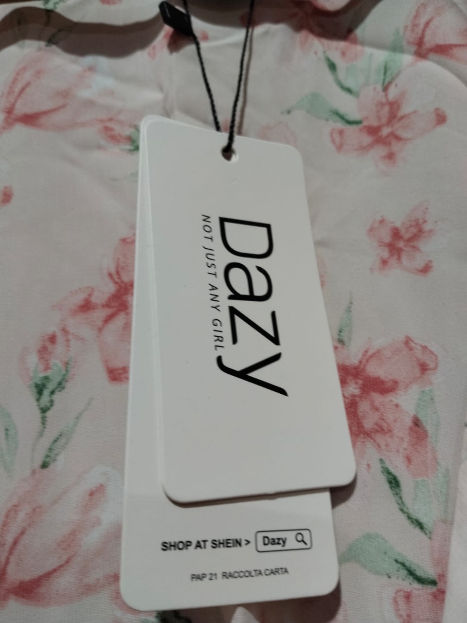 DAZY Allover Floral Print Puff Sleeve Tie Back Blouse