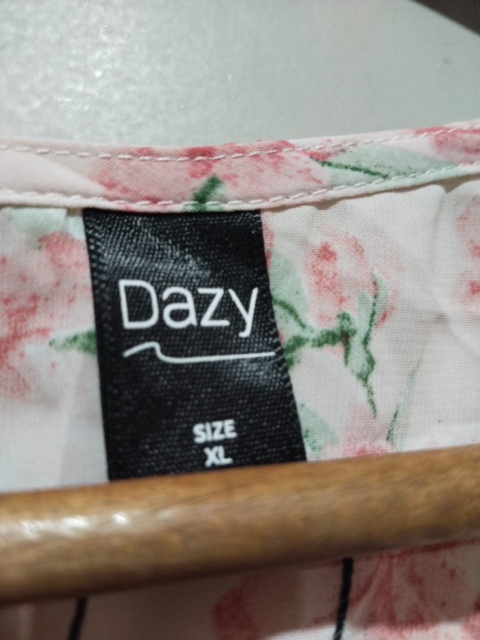 DAZY Allover Floral Print Puff Sleeve Tie Back Blouse