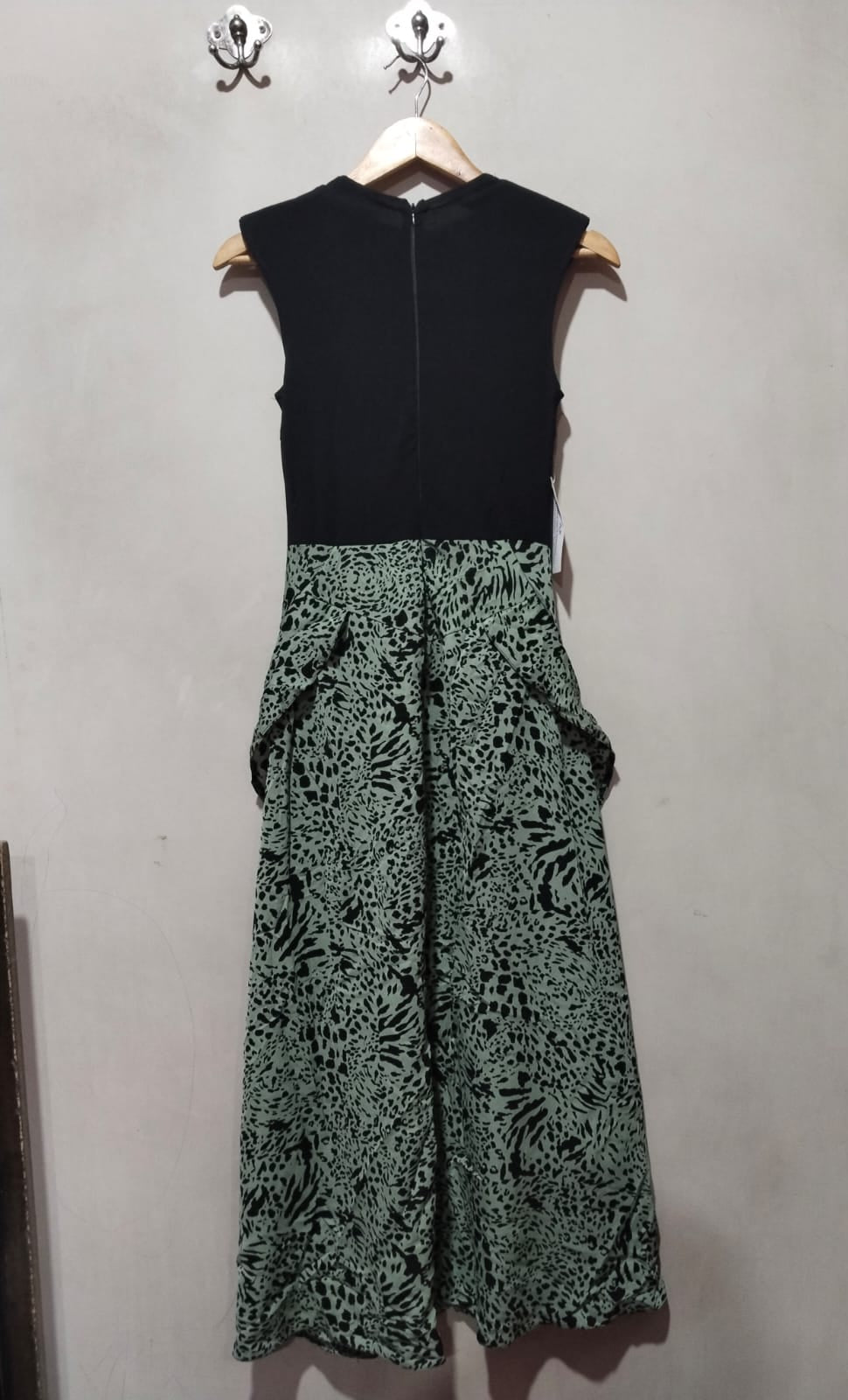 AX Paris Black & Green Abstract Print 2-In-1 Midi Dress