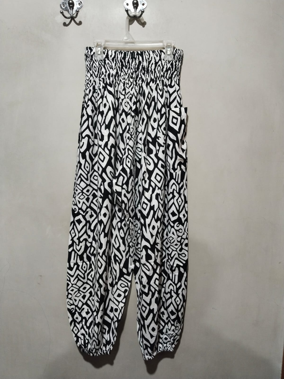 Sundrenched Australia |M/L|Waist 26|Wide Leg Balloon Pants
