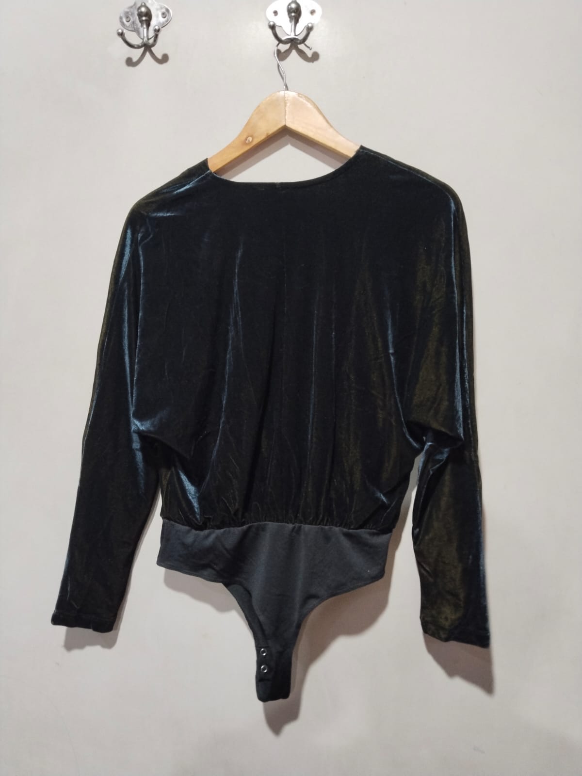 DYNAMITE|M|BUST 21|Dark Green Velvet Long Sleeve Bodysuit
