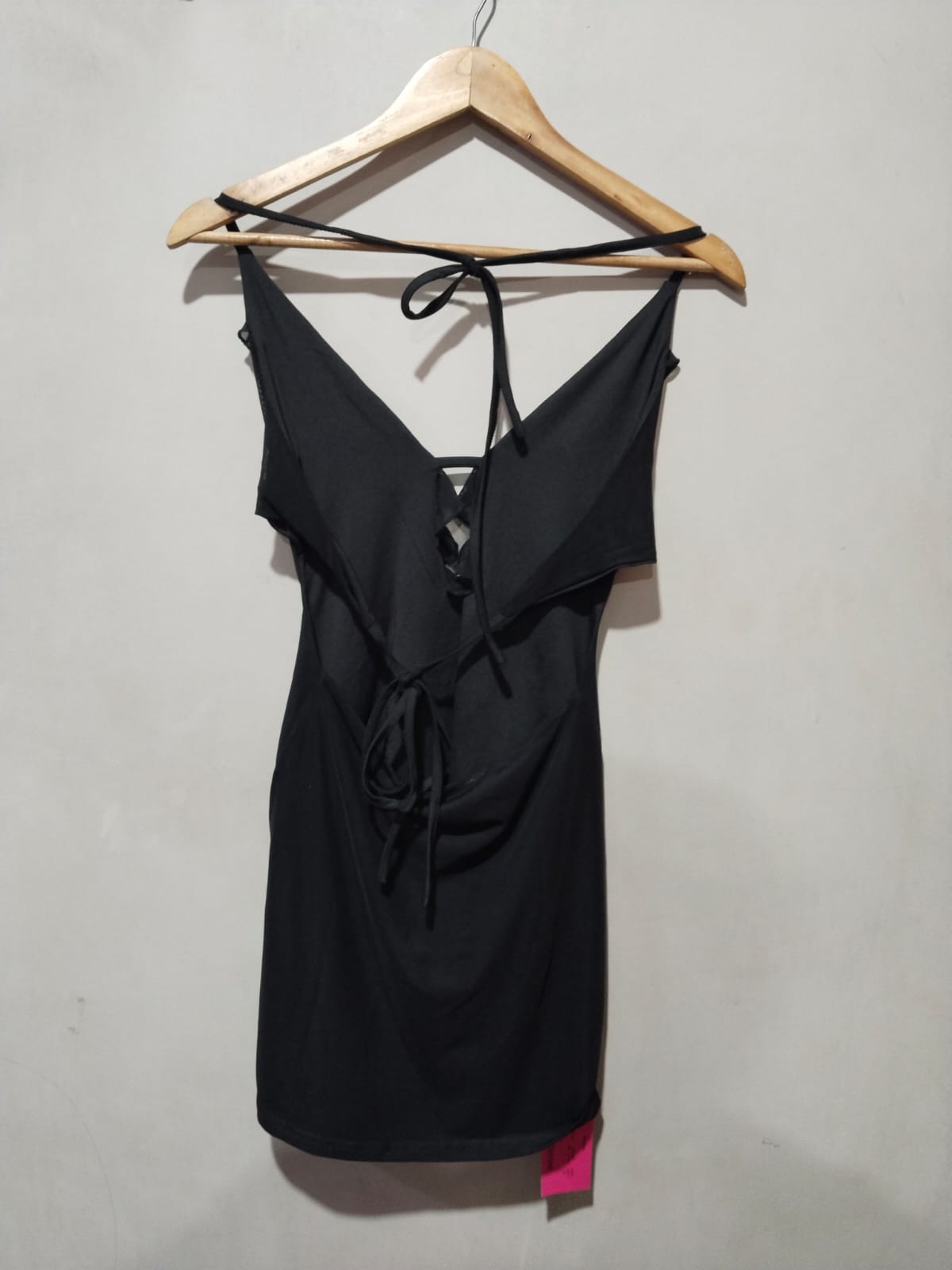 HYPERFITE|M|BUST 14.5|Black V-Neck Crisscross Backless Mini Dress