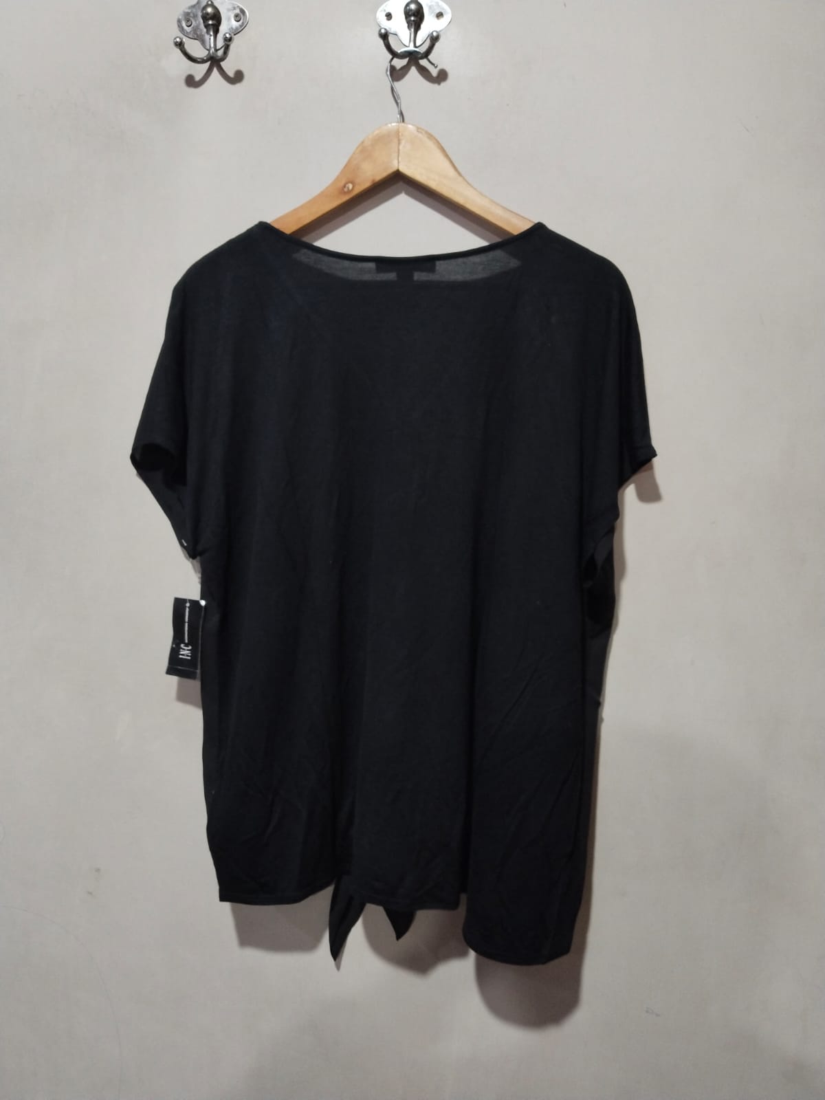 INC INTERNATIONAL CONCEPTS|XL|BUST 23|Black Knot Front V-Neck Blouse