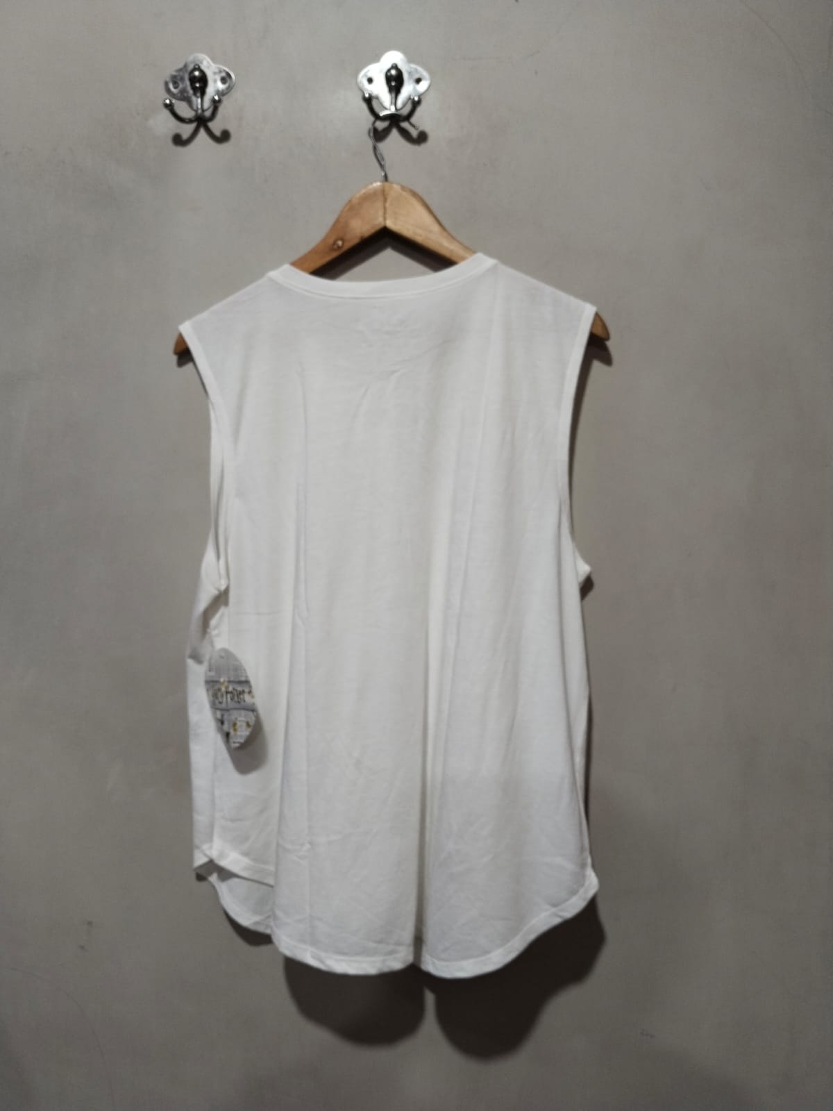 HARRY POTTER|XL|BUST 22|Hogwarts Alumni Tank Top