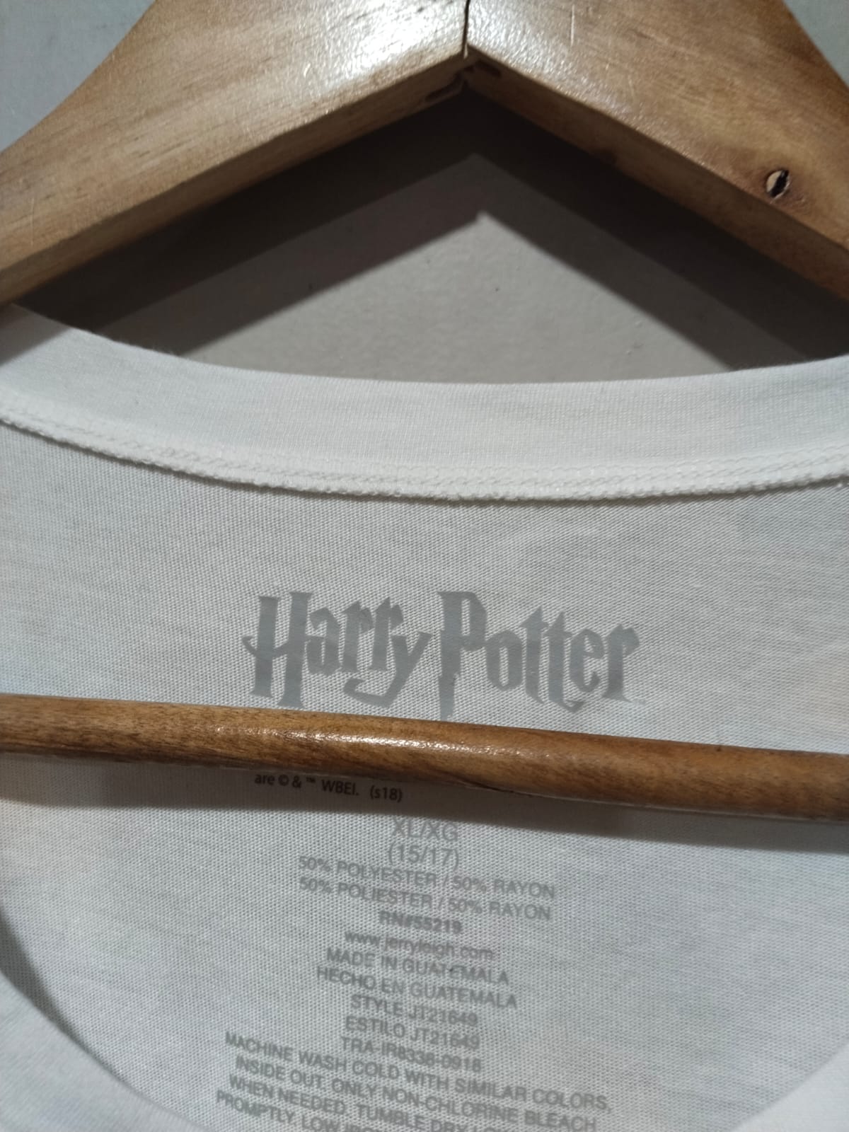 HARRY POTTER|XL|BUST 22|Hogwarts Alumni Tank Top