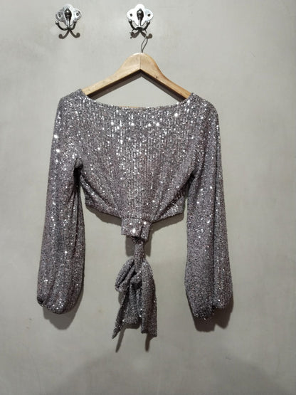 DAY&NIGHT|M|BUST 16|Silver Sequin Long Sleeve Tie-Front Top