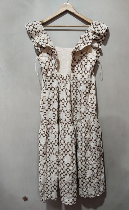 SEE AND BE SEEN|L|BUST 18|White and Brown Geometric Print Ruffle Sleeve Midi Dress