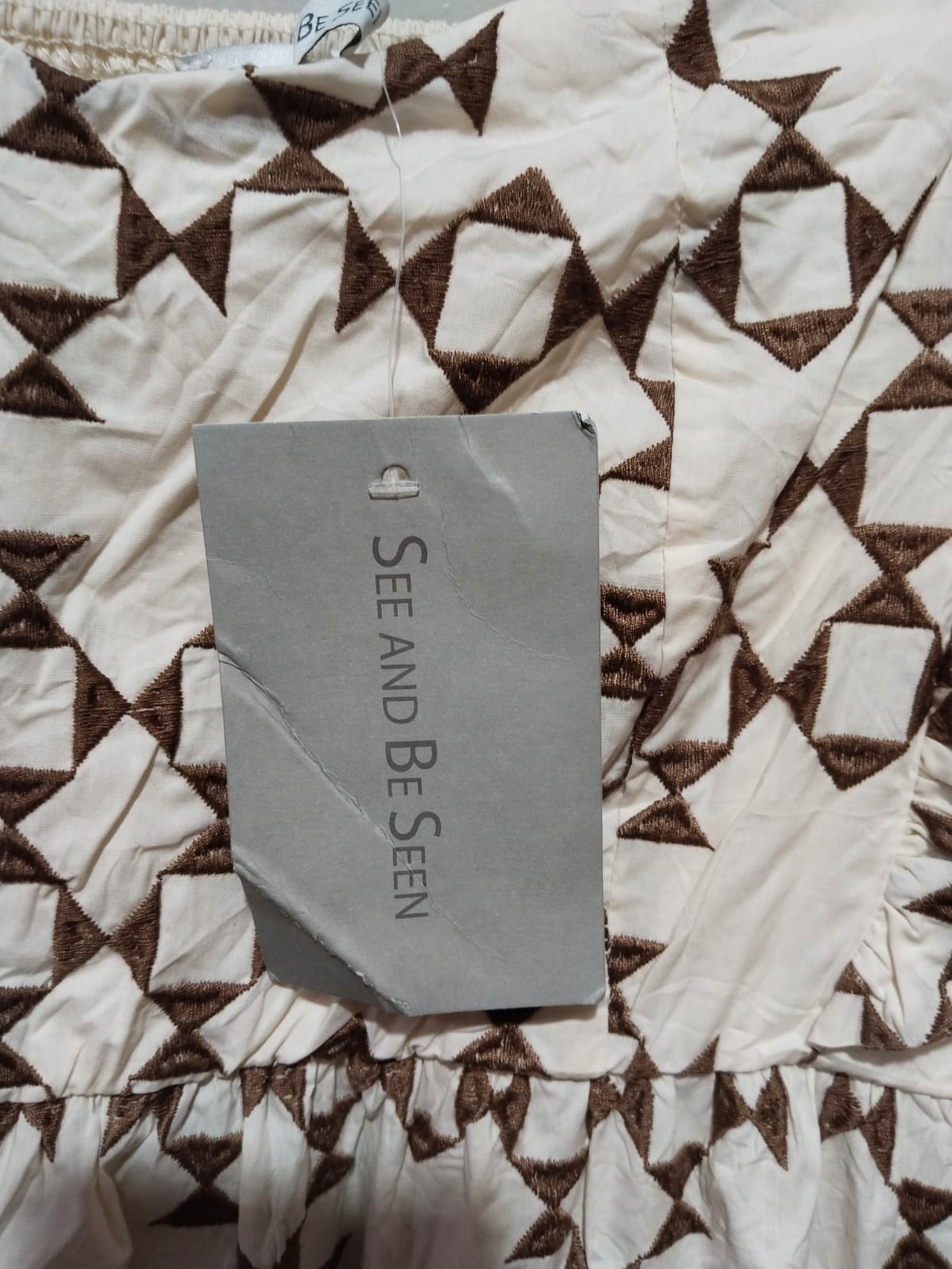 SEE AND BE SEEN|L|BUST 18|White and Brown Geometric Print Ruffle Sleeve Midi Dress