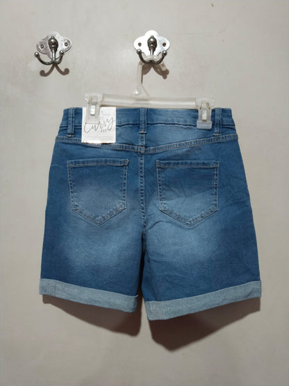 YMI CURVY FIT|S|WAIST 28|ULTRA HIGH RISE CUFFED SHORTS