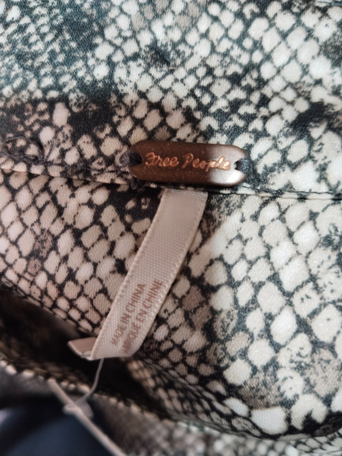 FREE PEOPLE|M|WAIST 32|Snakeskin Print A-Line Skirt