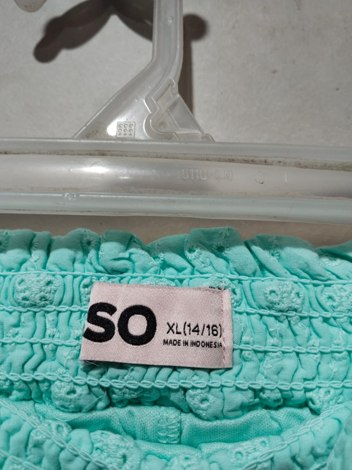 SO|S|WAIST 26|MINT GREEN SMOCKED WAIST EYELET SKIRT