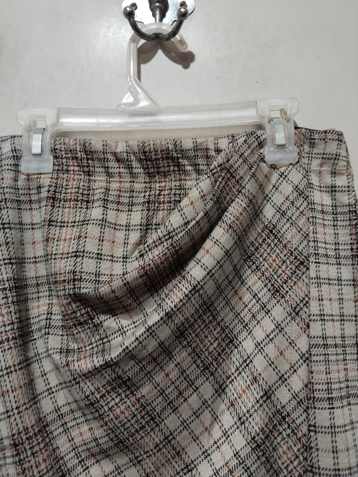 MAX STUDIO |S|WAIST 28|GREY ASYMMETRICAL CHECK SKIRT