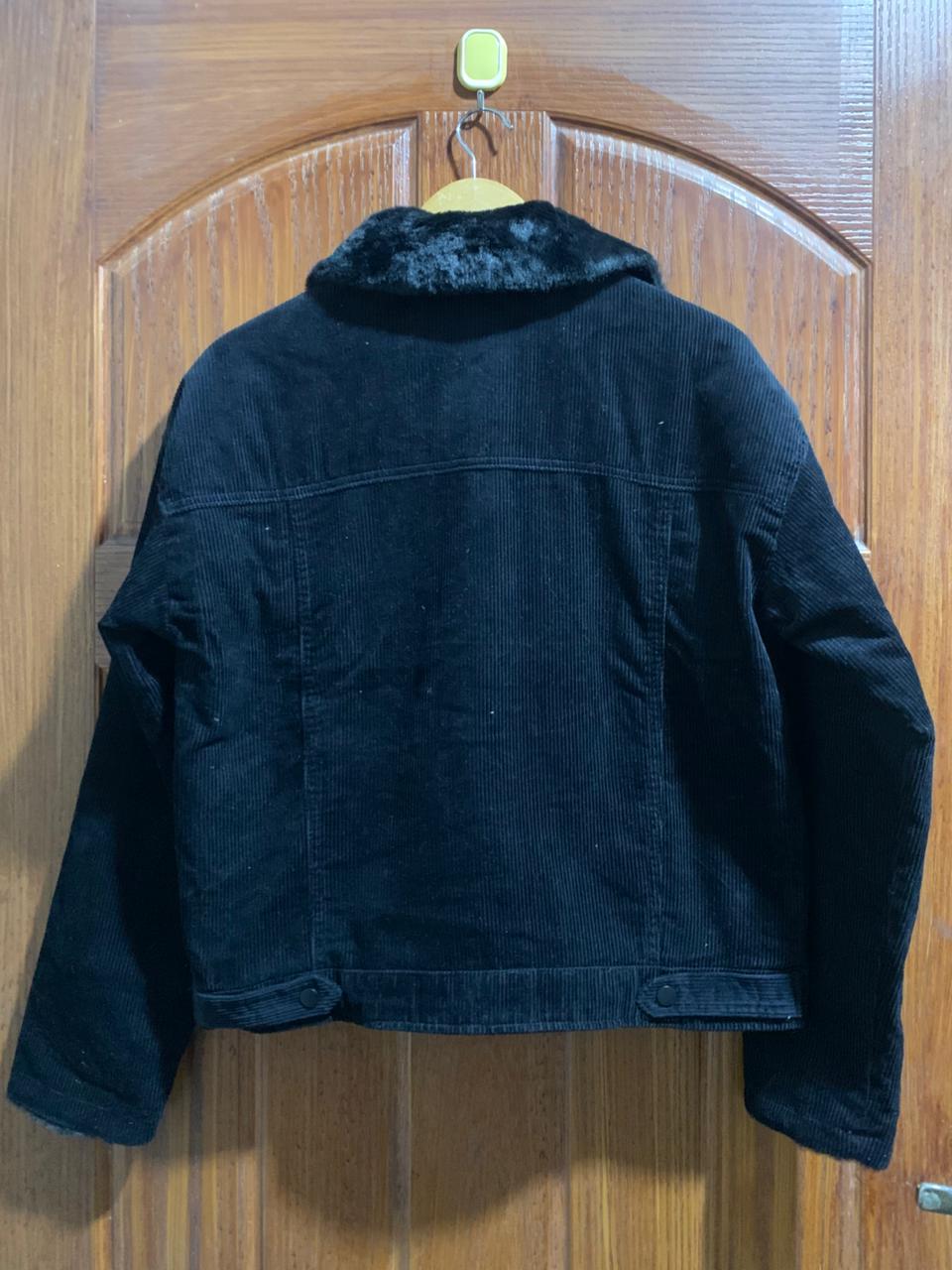 DENIM CO |M|BUST 21|BLACK CORDUROY TRUCKER JACKET WITH FAUX SHEARLING LINING