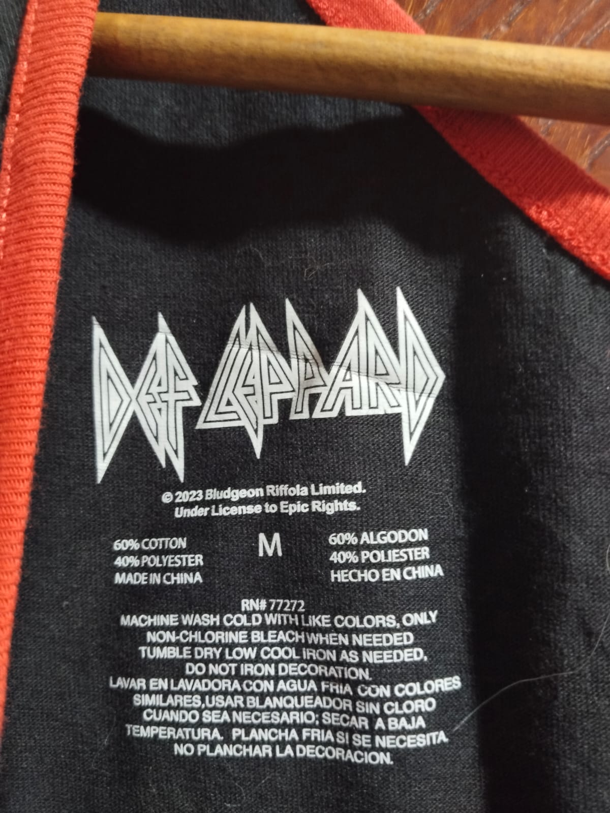 Def Leppard|M|BUST 15| One Shoulder Tank Top - Black